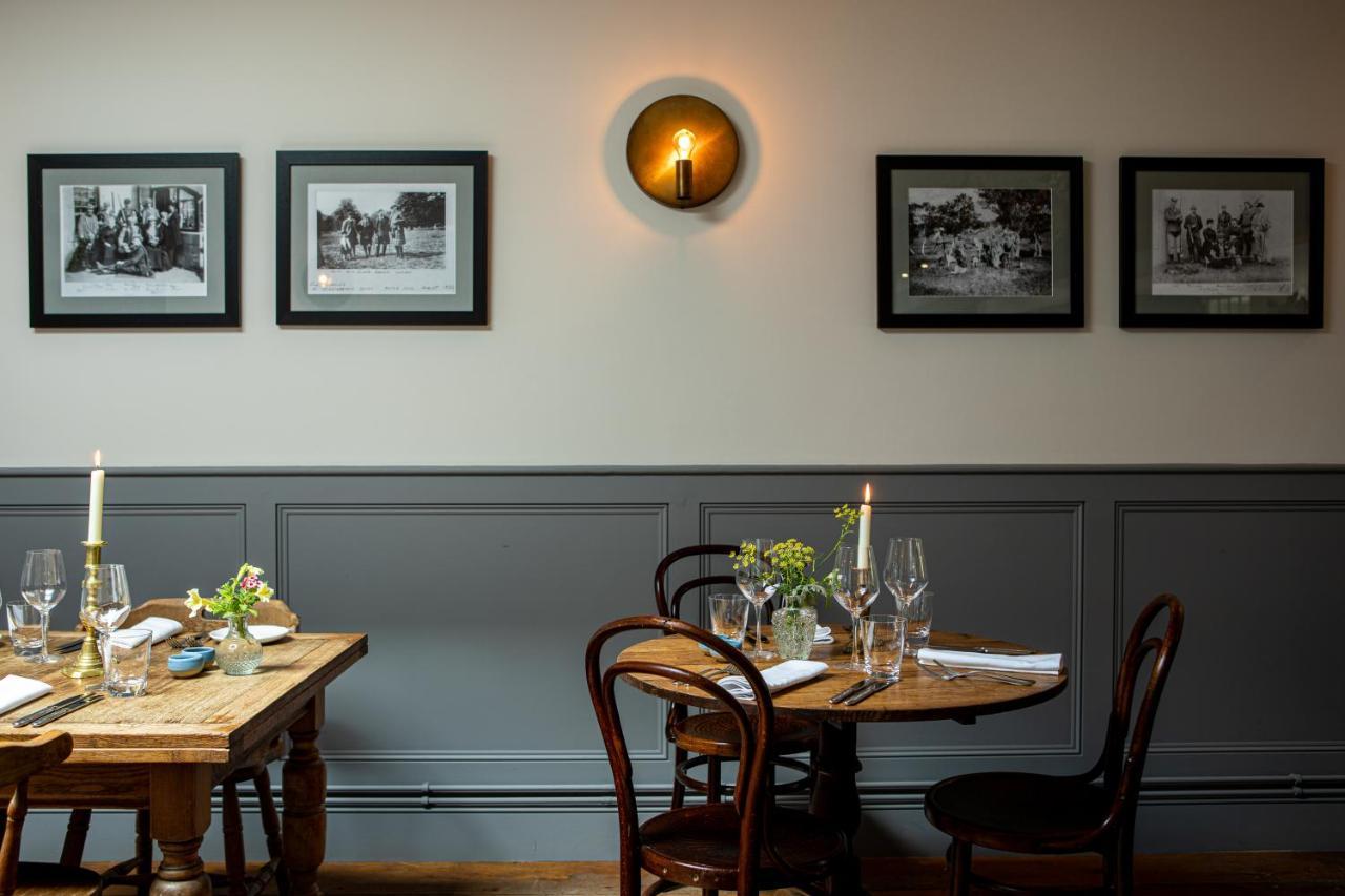 The Queens Arms Poyntington Εξωτερικό φωτογραφία